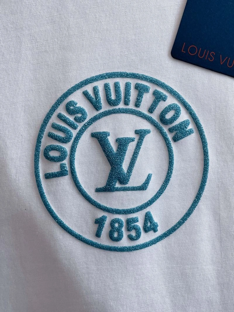 Louis Vuitton T-Shirts Lightweight 134334