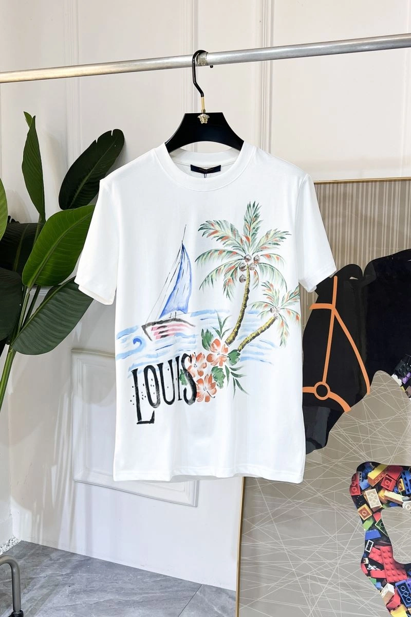Louis Vuitton T-Shirts Sleek 134336