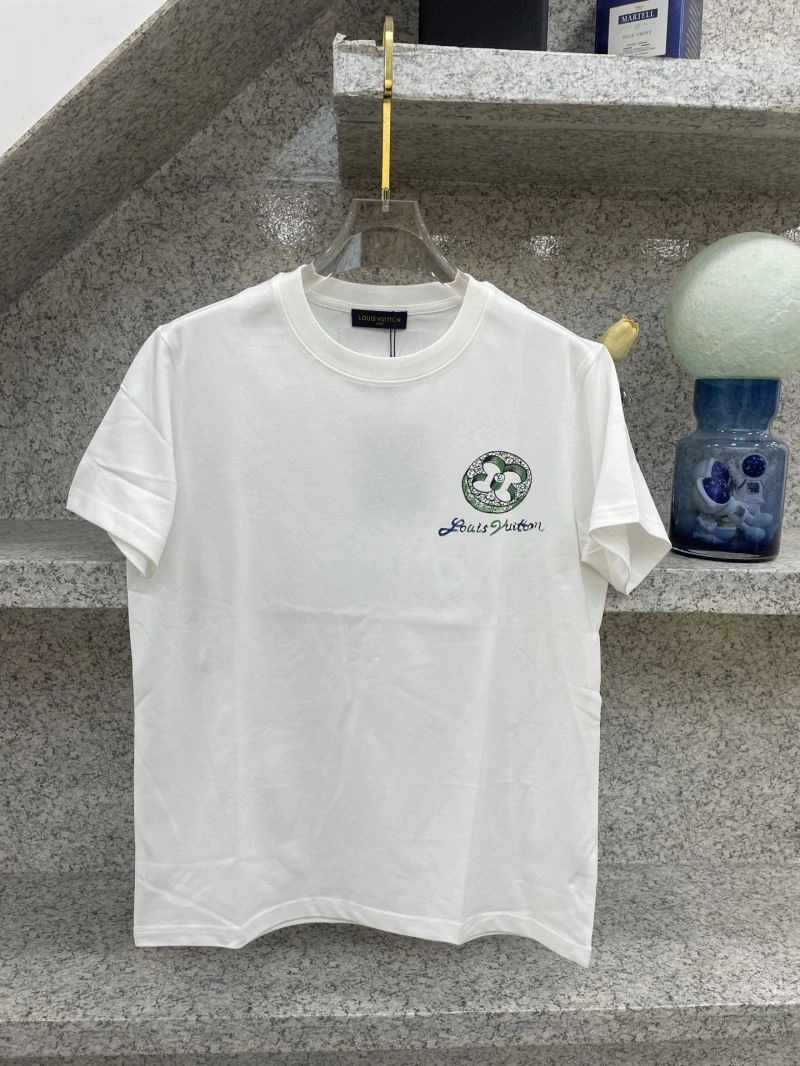 Louis Vuitton T-Shirts Lightweight 134338