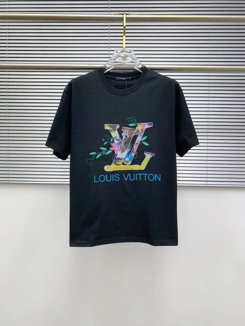 Vibrant Louis Vuitton T-Shirts 134332