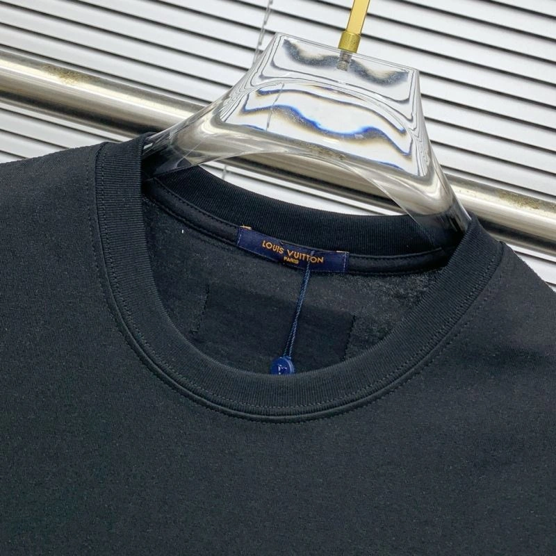 Vibrant Louis Vuitton T-Shirts 134332