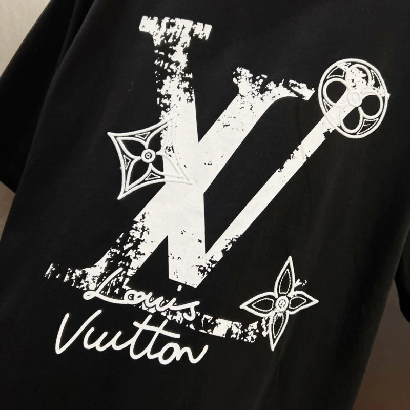 Louis Vuitton T-Shirts Upgraded 134327