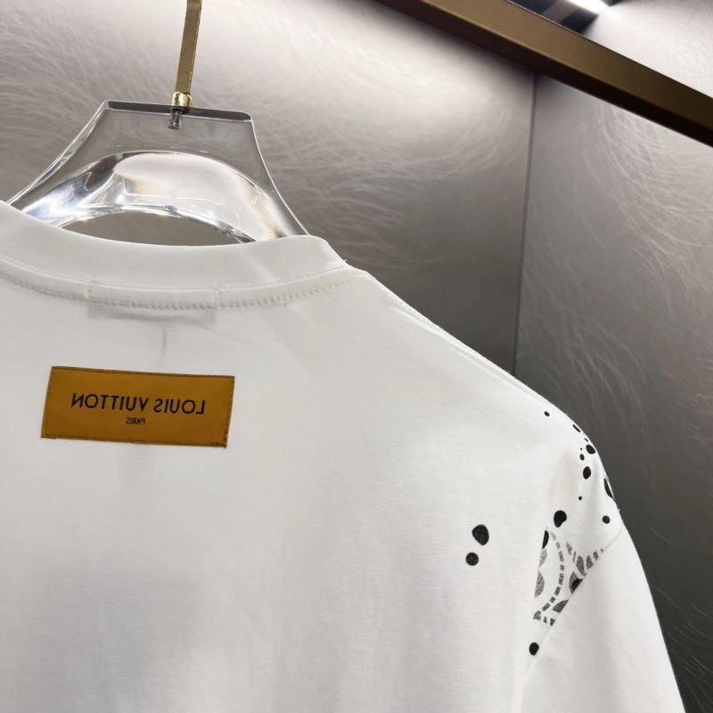 Louis Vuitton T-Shirts Seasonal 134326