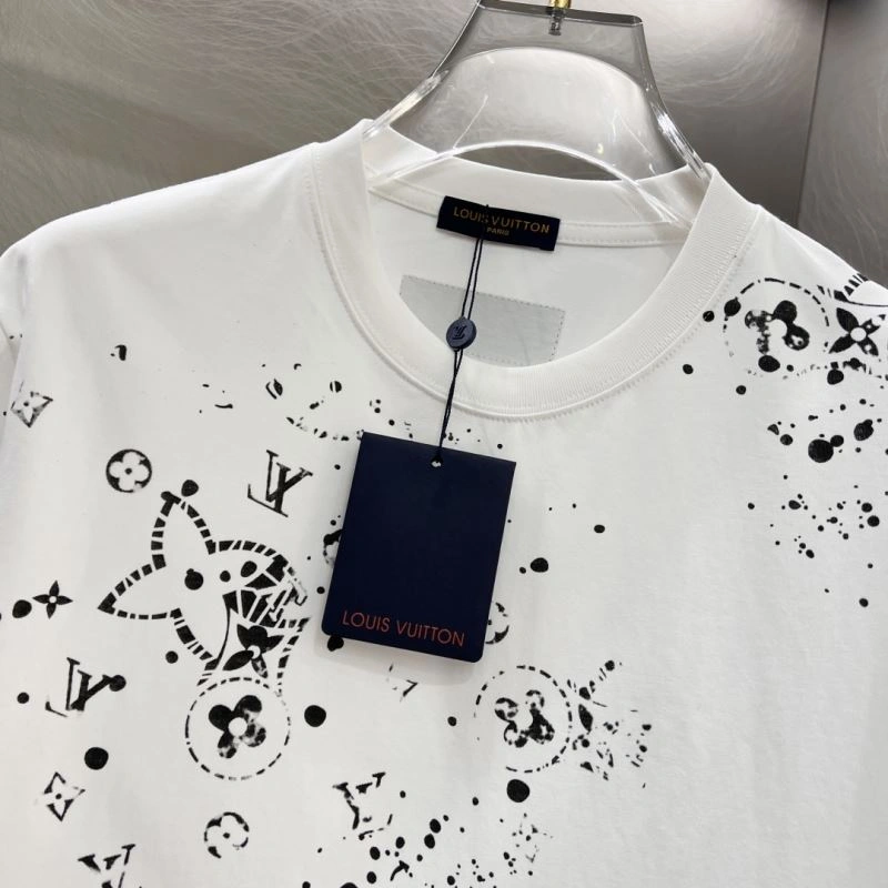 Louis Vuitton T-Shirts Seasonal 134326