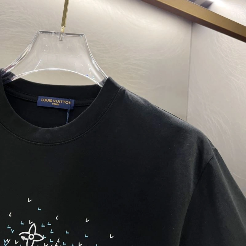 UrbanStyle Louis Vuitton T-Shirts 134325