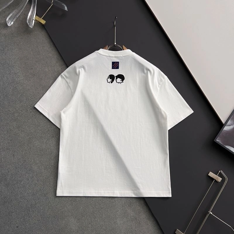 Louis Vuitton T-Shirts Comfortable 134302