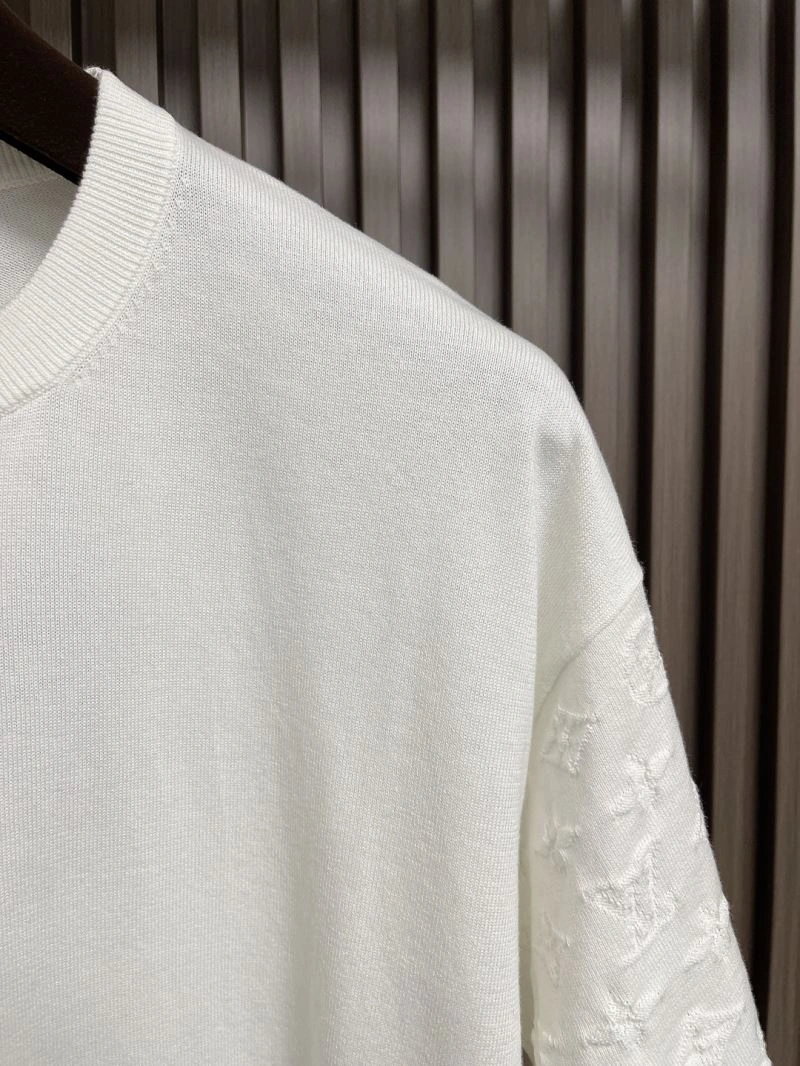 Louis Vuitton T-Shirts Snug 134301