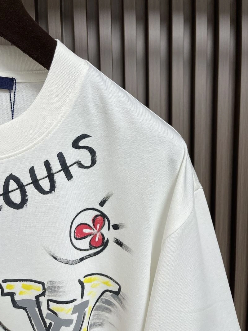 Louis Vuitton T-Shirts Durable 134311