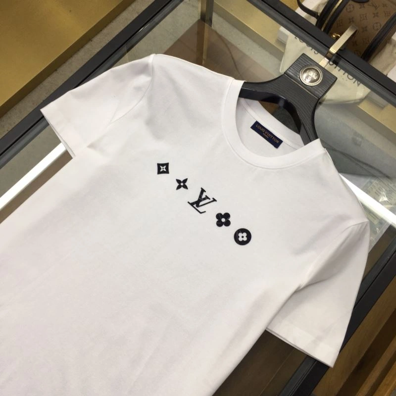 Practical Louis Vuitton T-Shirts 134317
