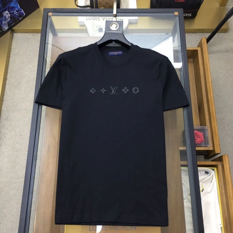 Practical Louis Vuitton T-Shirts 134317
