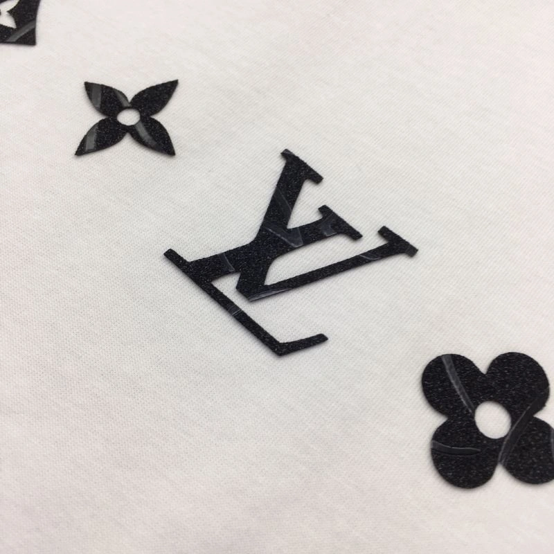 Practical Louis Vuitton T-Shirts 134317