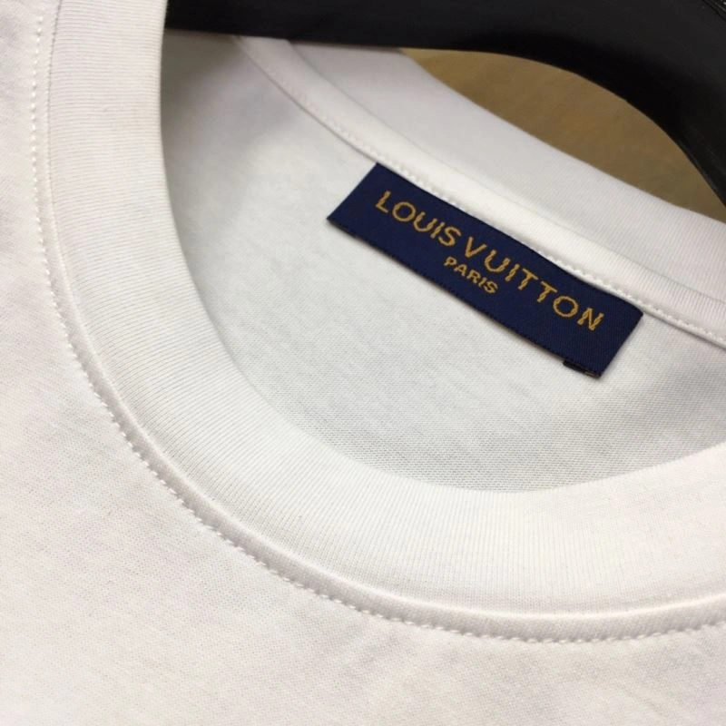 Practical Louis Vuitton T-Shirts 134317