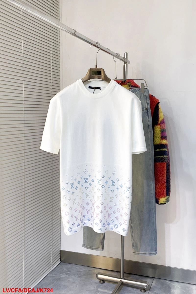 Chic Louis Vuitton T-Shirts 134318