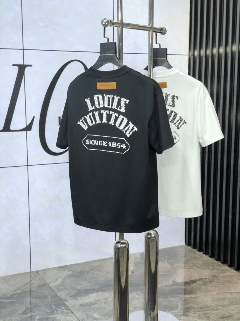 Louis Vuitton T-Shirts FashionForward 134312