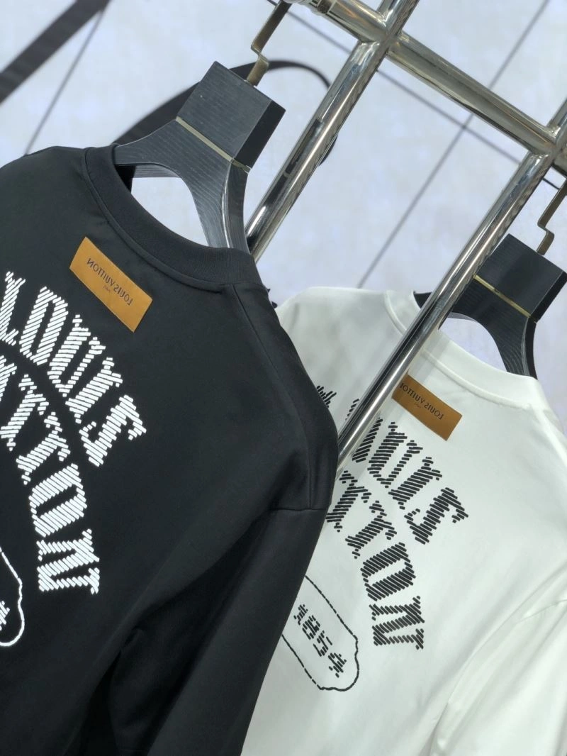 Louis Vuitton T-Shirts FashionForward 134312