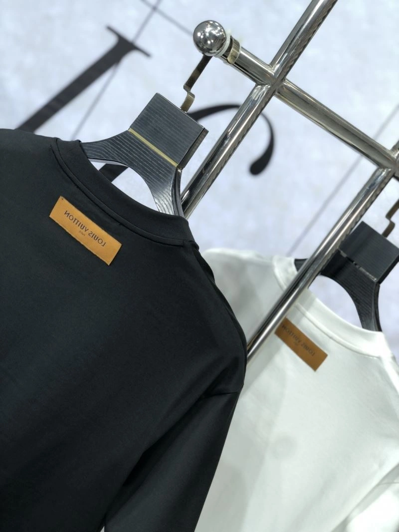 Louis Vuitton T-Shirts Durable 134295