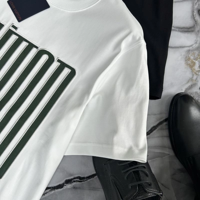 Practical Louis Vuitton T-Shirts 134287