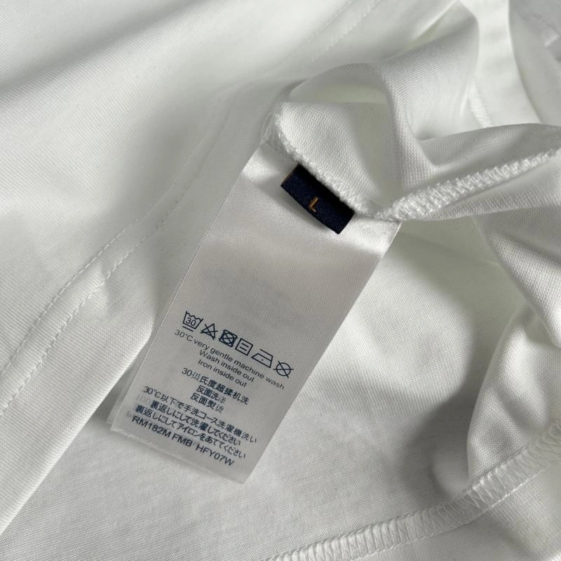 Practical Louis Vuitton T-Shirts 134287