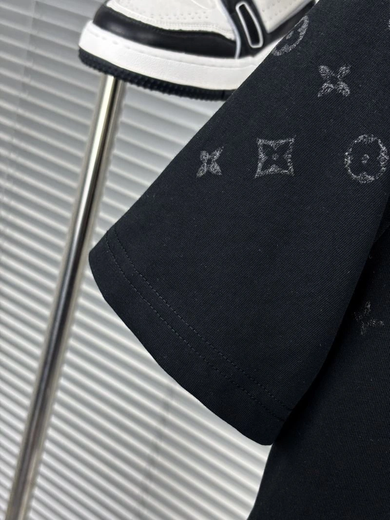 Louis Vuitton T-Shirts Effortless 134284