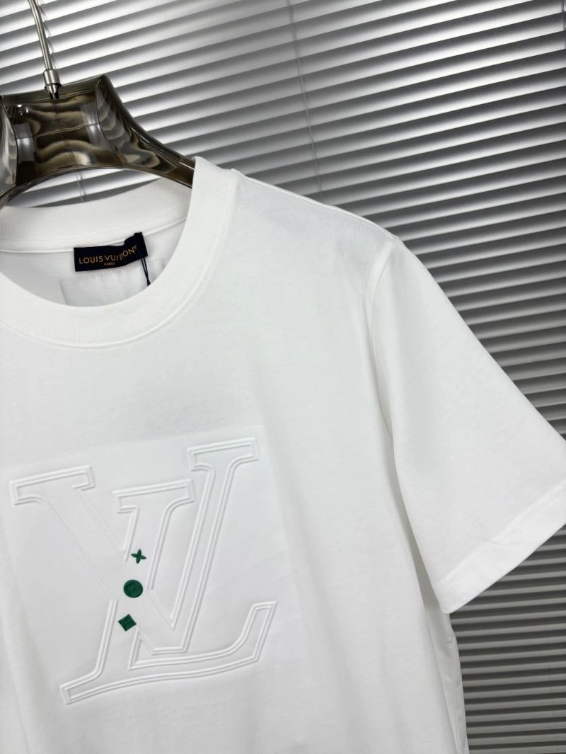 Louis Vuitton T-Shirts Casual 134270