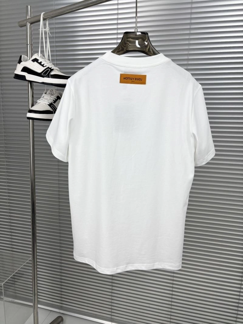 Louis Vuitton T-Shirts Casual 134270