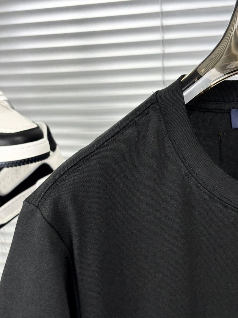 Trendy Louis Vuitton T-Shirts 134277