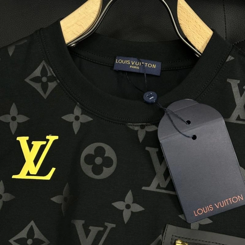 Neat Louis Vuitton T-Shirts 134278