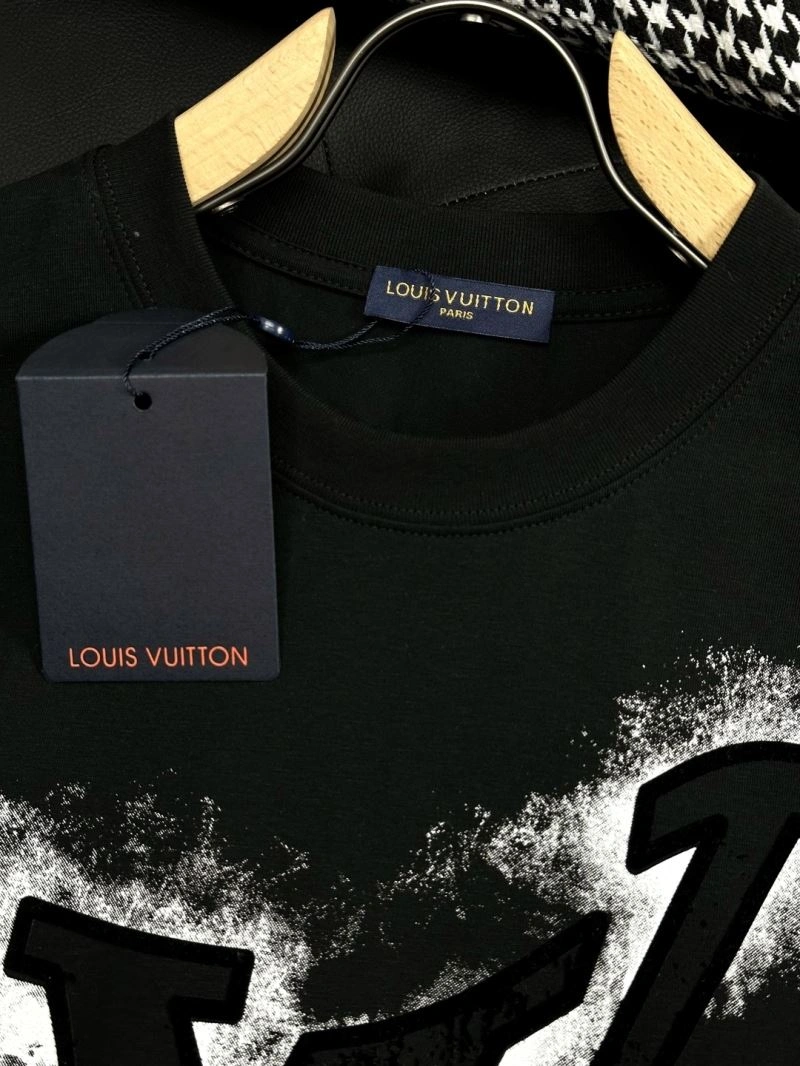 FreshLook Louis Vuitton T-Shirts 134273