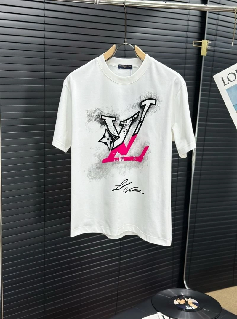 Flexible Louis Vuitton T-Shirts 134253