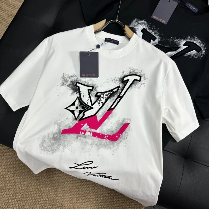 Flexible Louis Vuitton T-Shirts 134253