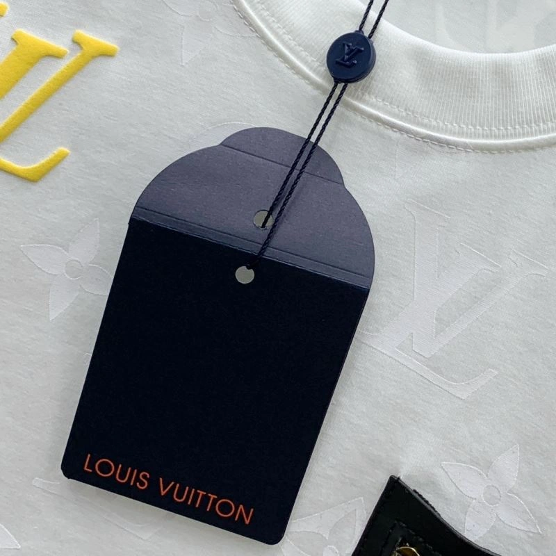 Tailored Louis Vuitton T-Shirts 134263