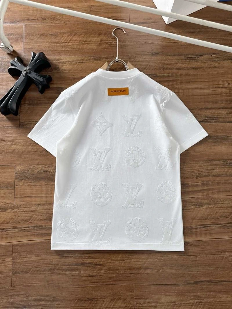 Louis Vuitton T-Shirts Breathable 134250