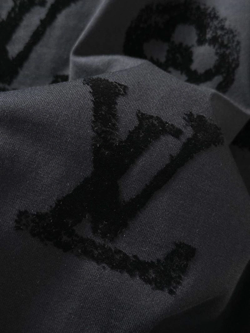 Louis Vuitton T-Shirts ZipUp 134249