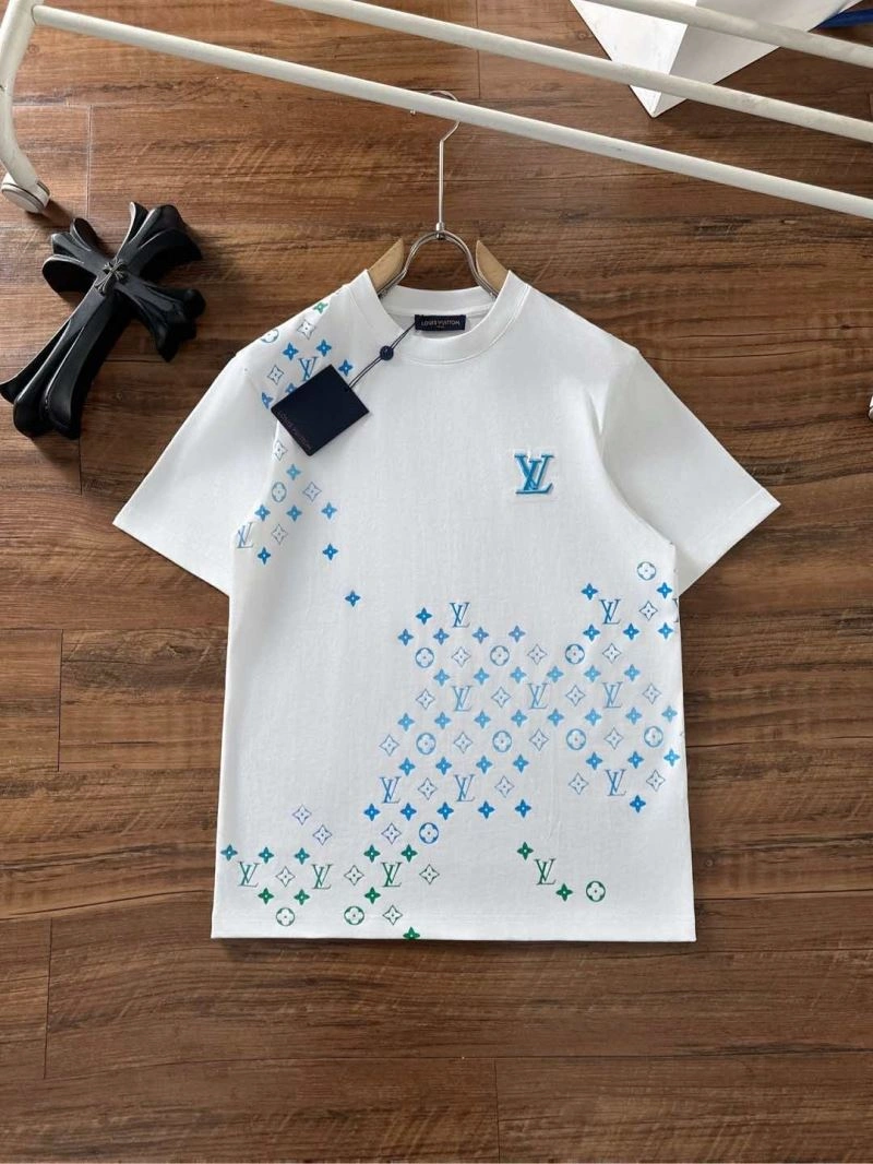 Comfortable Louis Vuitton T-Shirts 134246