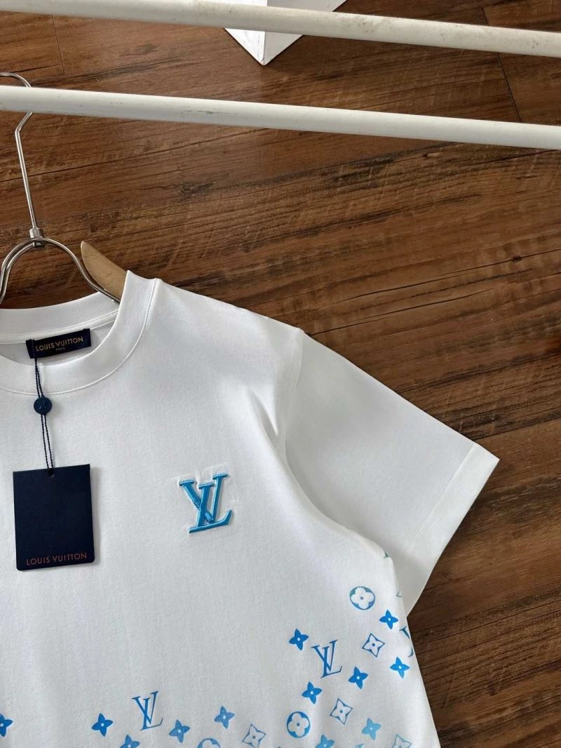 Comfortable Louis Vuitton T-Shirts 134246