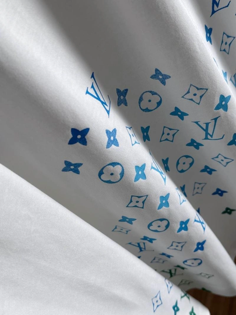 Comfortable Louis Vuitton T-Shirts 134246