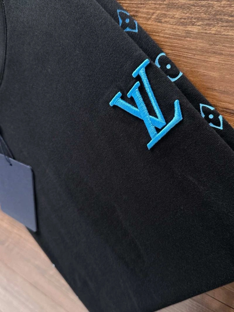 Louis Vuitton T-Shirts Thermal 134245