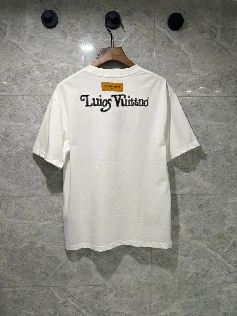 Sporty Louis Vuitton T-Shirts 134241