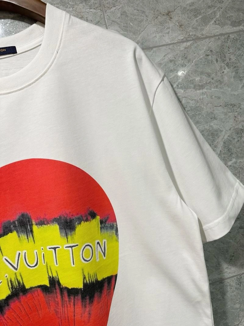 Modern Louis Vuitton T-Shirts 134237