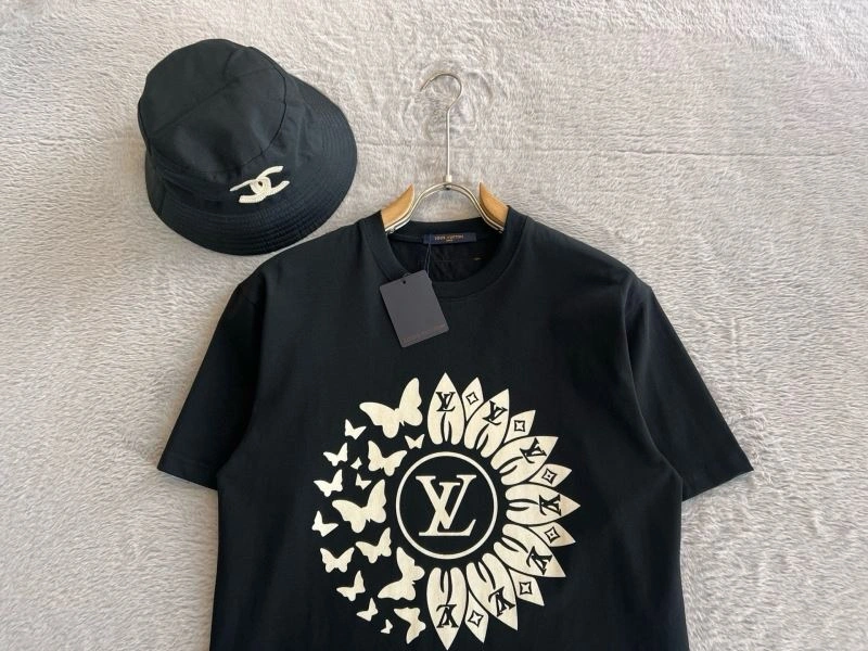 Louis Vuitton T-Shirts WaterResistant 134236