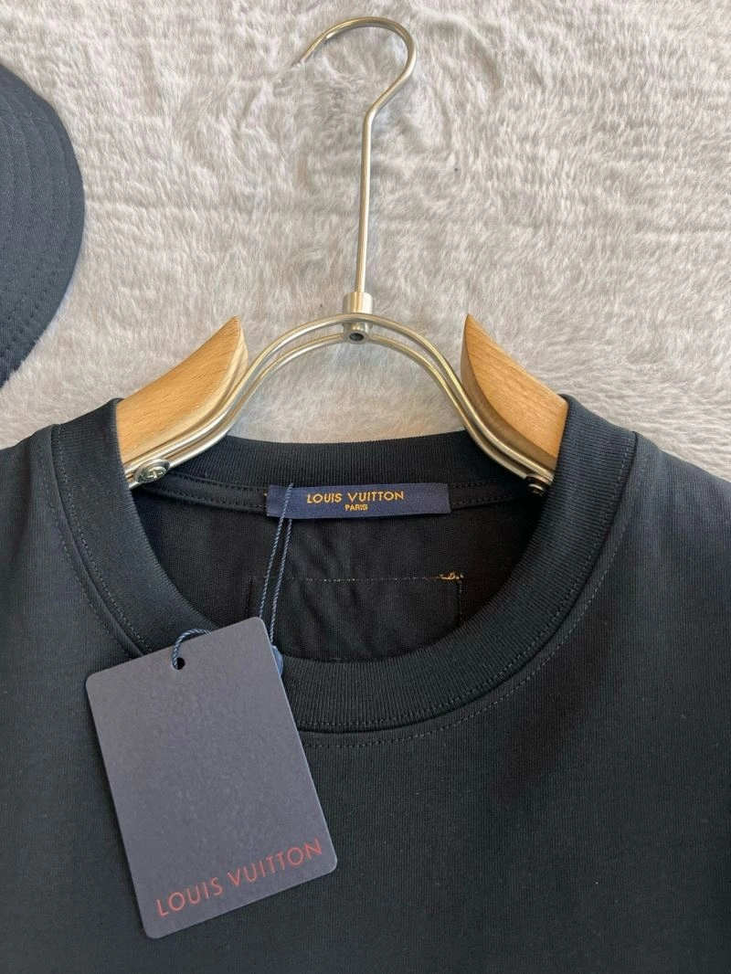 Louis Vuitton T-Shirts WaterResistant 134236
