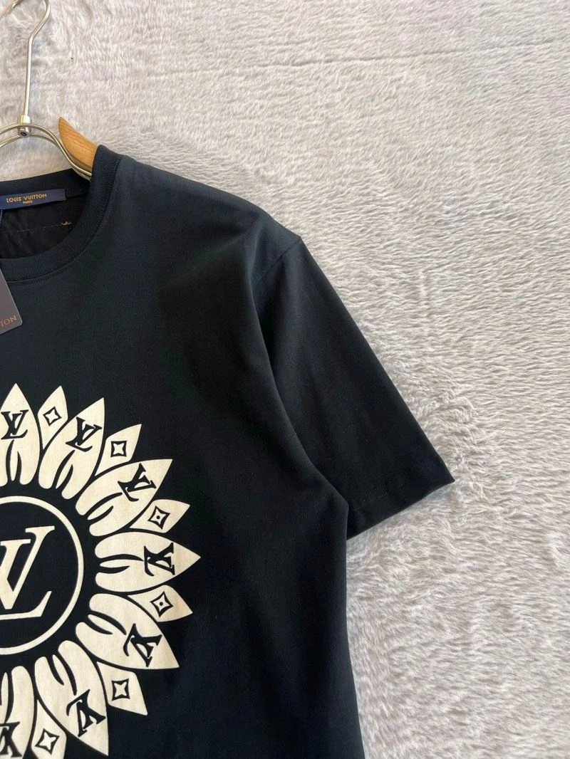 Louis Vuitton T-Shirts WaterResistant 134236