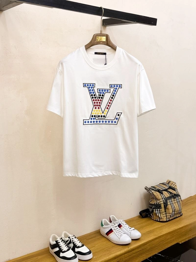 Louis Vuitton T-Shirts Bold 134233