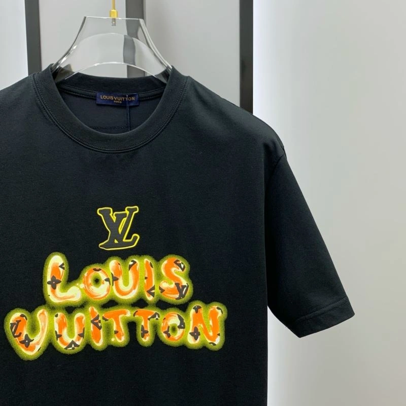Louis Vuitton T-Shirts Fashionable 134224