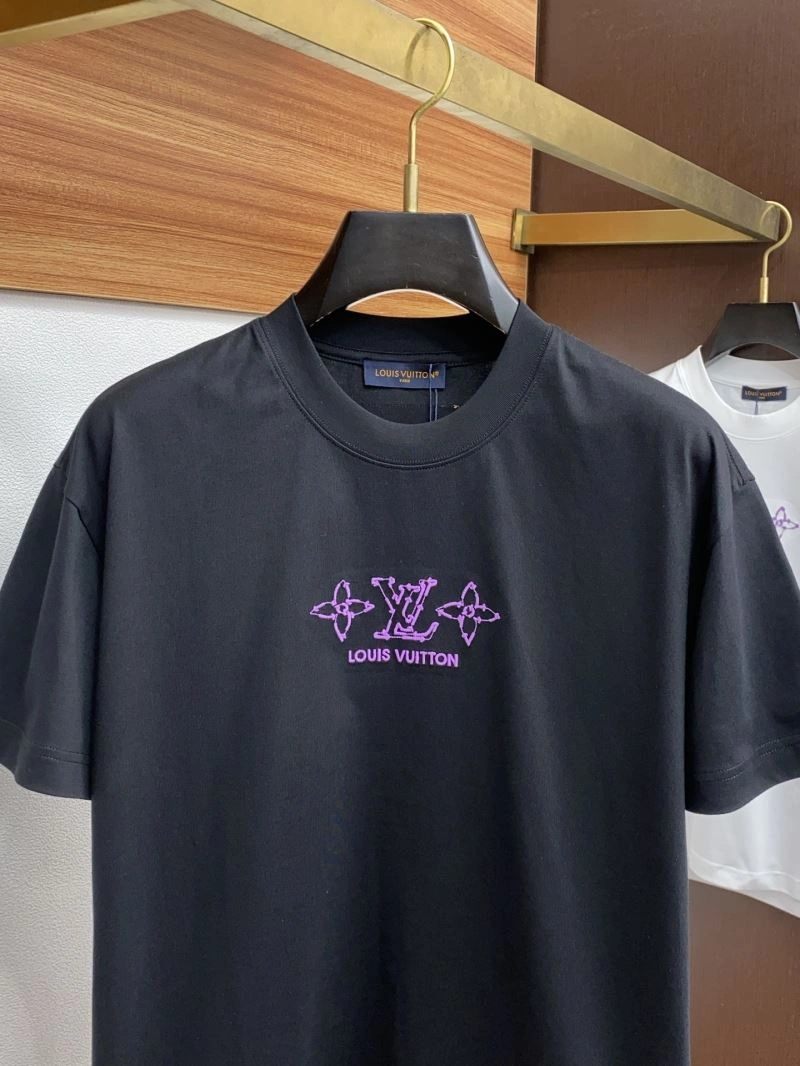 Vibrant Louis Vuitton T-Shirts 134225
