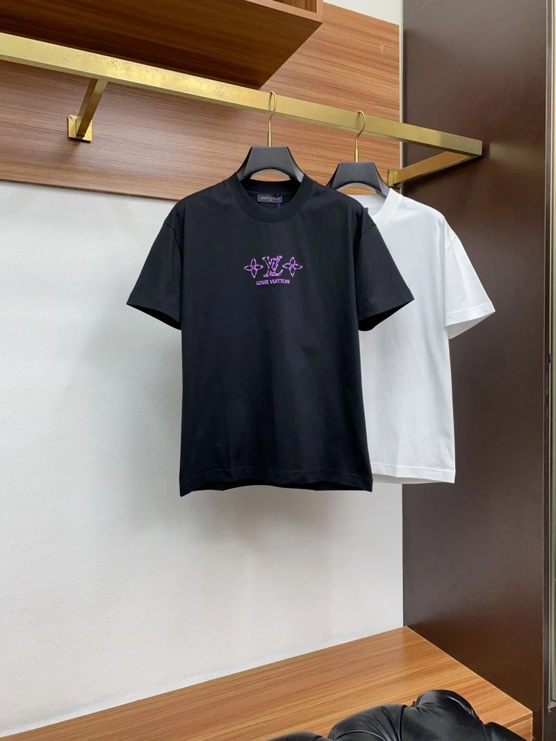 SmoothTexture Louis Vuitton T-Shirts 134235