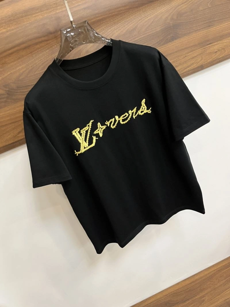 Louis Vuitton T-Shirts Sleek 134222