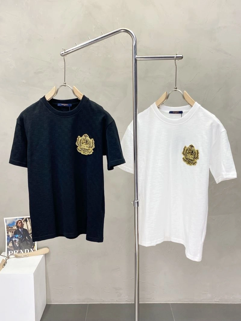Louis Vuitton T-Shirts WrinkleFree 134212