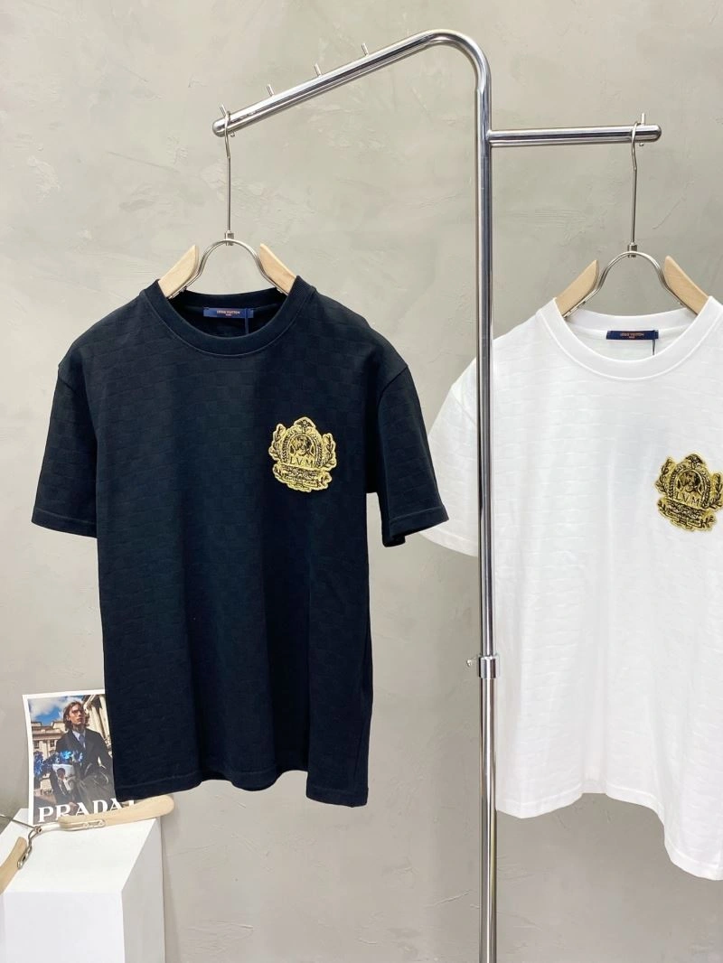 Louis Vuitton T-Shirts WrinkleFree 134212