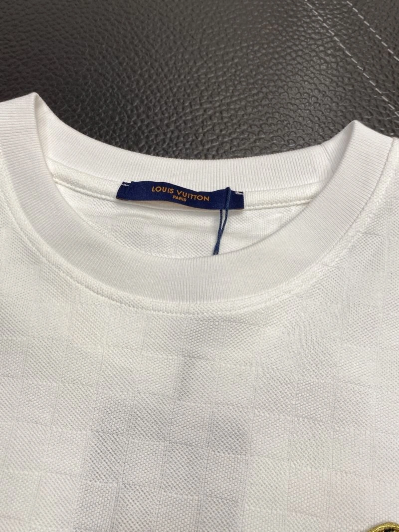 Louis Vuitton T-Shirts WrinkleFree 134212